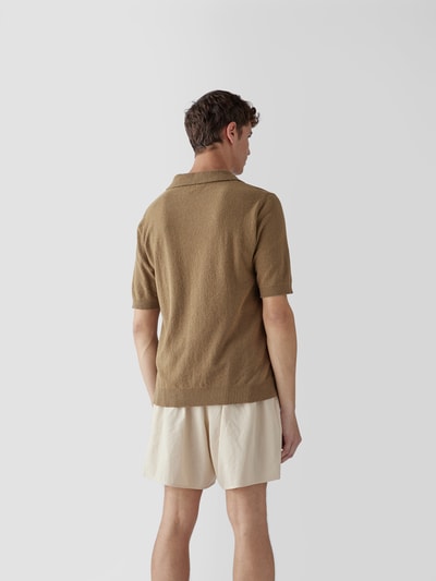 Lardini Poloshirt mit V-Ausschnitt Camel 5