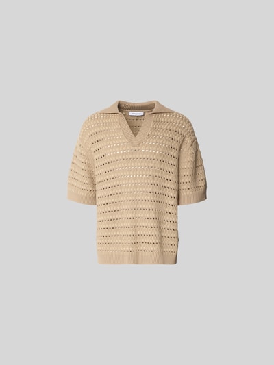 Produktfoto, Relaxed Fit Poloshirt mit Viskose-Anteil von MAISON KITSUNÉ in Beige, Strick-Optik, Lochmuster, Baumwoll-Viskose-Mix, Halbarm