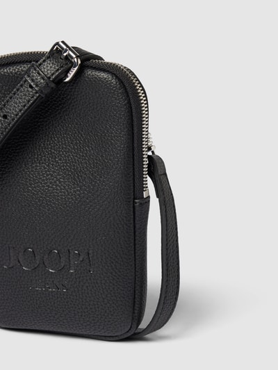 JOOP! Jeans Crossbody Bag mit Label-Detail Modell 'lettera' Black 3