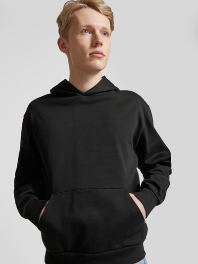 REVIEW Hoodie mit Känguru-Tasche Black 3