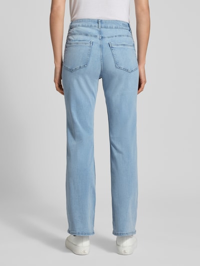 Christian Berg Woman Flared Jeans mit Knopfverschluss Ocean 5