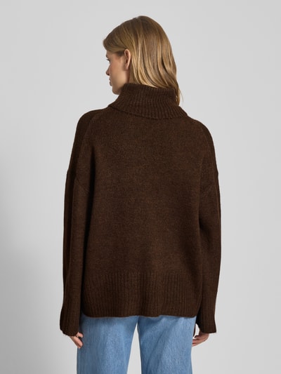 Gina Tricot Sweter z dzianiny o kroju oversized z golfem Średniobrązowy 5