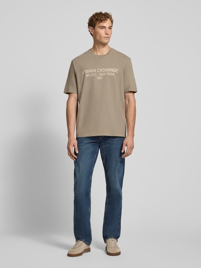 Armani Exchange Relaxed Fit T-Shirt aus reiner Baumwolle mit Logo-Print Taupe 1