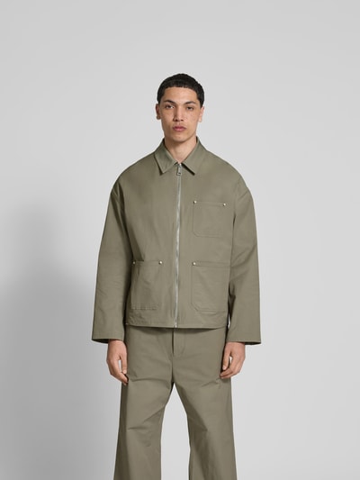 Nanushka Jacke mit Reißverschluss Oliv 4