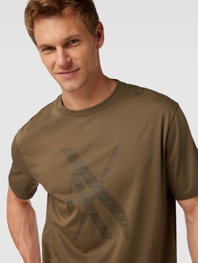 ARMANI EXCHANGE T-shirt o kroju Regular Fit z nadrukiem z logo Błotnisty 3