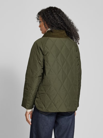 Barbour Steppjacke mit Umlegekragen und Eingrifftaschen Oliv 5