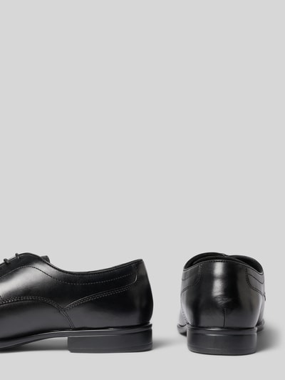 Produktfoto, schwarze Schnürschuhe aus echtem Leder Modell 'Thalos' von Geox, schmale Passform, leicht profilierte Sohle, strukturierte Oberfläche