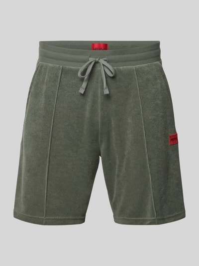 Produktfoto, Regular Fit Sweatshorts aus Baumwoll-Mix Modell 'TERRANCE' von HUGO, Optik: Unifarben, Label-Patch, Bundabschluss elastisch mit Tunnelzug, seitliche Eingrifftaschen, Materialverarbeitung: Sweat, grüne Farbe, weiche Textur