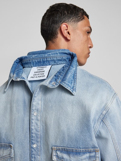 VETEMENTS Freizeithemd mit Brusttaschen Jeansblau 3