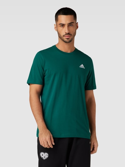 ADIDAS SPORTSWEAR T-Shirt mit Label-Stitching Dunkelgruen 4