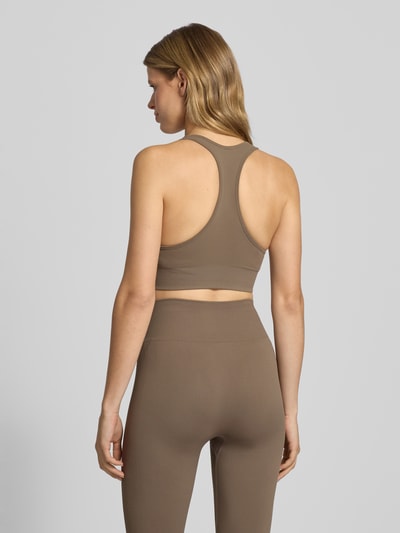 P.E Nation Sport-BH mit Rundhalsausschnitt Modell 'SEAMLESS' Taupe 5