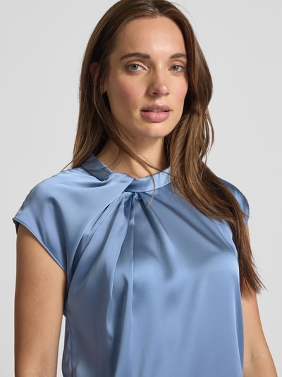 Neo Noir Blouseshirt van satijn met knoopdetail, model 'Fleur Drapy' Rookblauw - 3