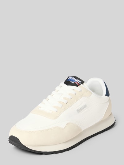 Productfoto, Sneaker met logo-detail model 'Falcon' van Blauer USA in wit en beige, afgeronde fit, profielzool, vetersluiting, hakhoogte 3 cm, schachthoogte 9 cm, schachtbreedte 10 cm