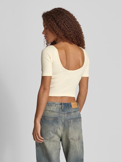 CHAMPION Fitted Fit Crop Shirt mit Label-Stitching Ecru 5