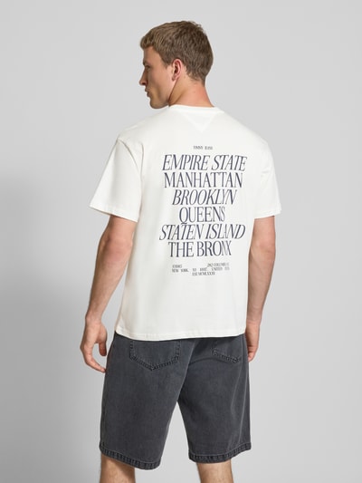 Tommy Jeans T-shirt o kroju regular fit z czystej bawełny Złamany biały 4