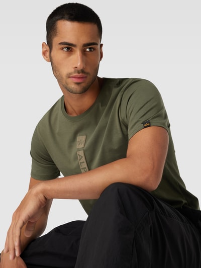 Alpha Industries T-Shirt mit Label-Print Oliv 3