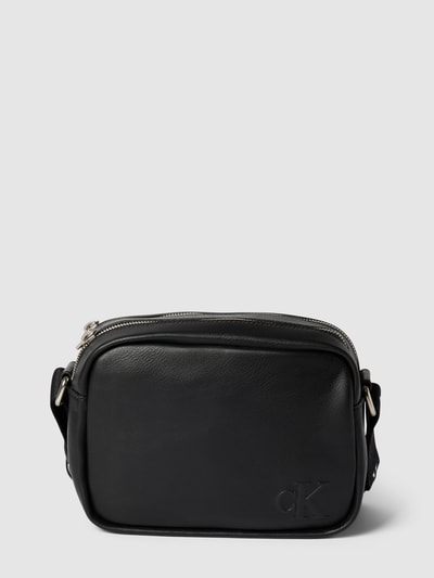 Calvin Klein Jeans Umhängetasche mit Label-Details (black) online 