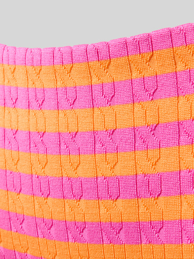 Productfoto, Bikini Slip met Allover-Muster Modell 'CABLESTRIPE' van Polo Ralph Lauren in roze-oranje, structuurpatroon, jersey-stretch, logostitching