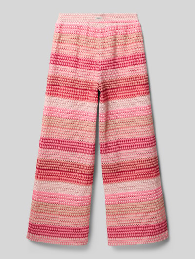 Produktfoto, Straight Fit Stoffhose in Strick-Optik von Garcia für kinder mit elastischem Bund, semitransparentem Design, rosa-rote Streifenstruktur, Innenbeinlänge bei Größe 140: 63 cm.