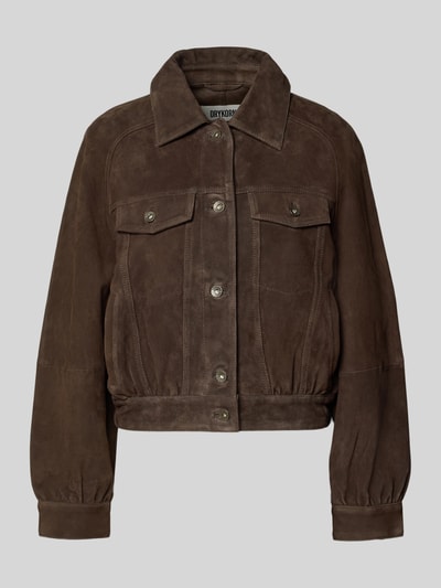 Produktfoto, Lederjacke mit Brusttaschen Modell 'MARWICK' van Drykorn in bruin echt leer, straight fit, kentkraag, knoopsluiting, borstzakken met knoopsluiting, zij-steekzakken, zichtbare suède textuur