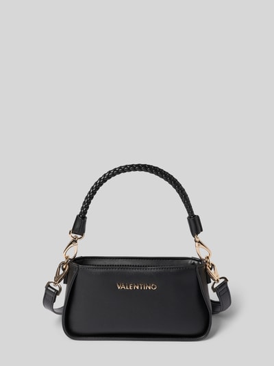 Produktfoto, Shoulder Bag mit Label-Detail Modell 'ERIS' von VALENTINO BAGS, schwarz, Zopfmuster-Trageriemen, goldene Details, strukturierte Oberfläche.
