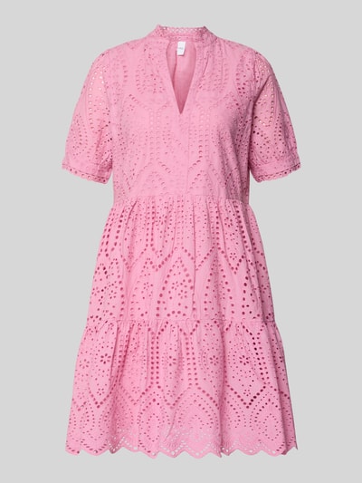 Produktfoto, Minikleid mit Lochstickerei Modell 'Holi' von YAS in Rosa, A-Linie, V-Ausschnitt, Reine Baumwolle, detailreiche Textur