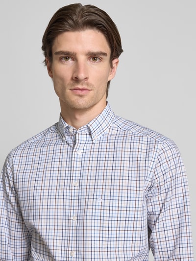 OLYMP Modern Fit Business-Hemd mit Knopfleiste Mittelbraun 3