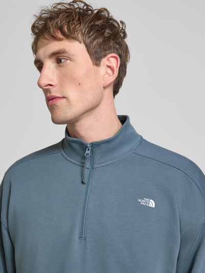 The North Face Relaxed Fit Sweatshirt mit Stehkragen und Reißverschluss Rauchblau 3