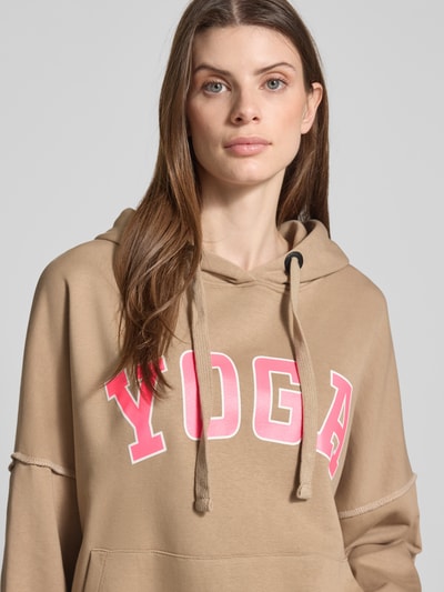 miss goodlife Oversized Hoodie aus reiner Baumwolle mit Känguru-Tasche Sand 3