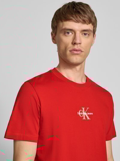 Calvin Klein Jeans T-Shirt mit Rundhalsausschnitt und Label-Stitching Rot 3