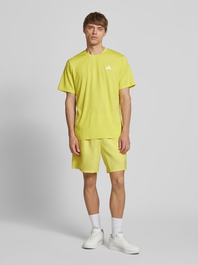 adidas Training T-shirt met logoprint Geel - 1