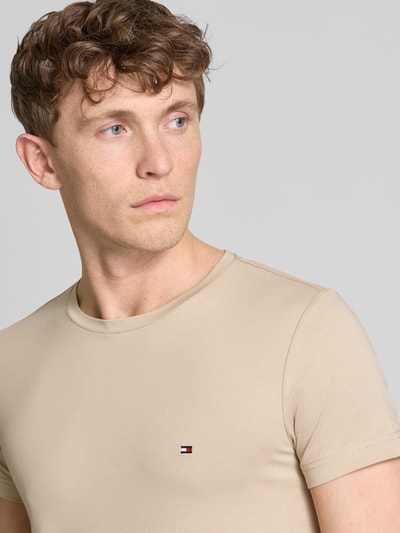 Tommy Hilfiger Slim Fit T-Shirt mit Logo-Stitching Beige 3