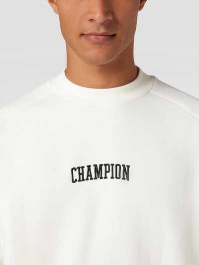 Champion sweater 2025 weiß t shirt