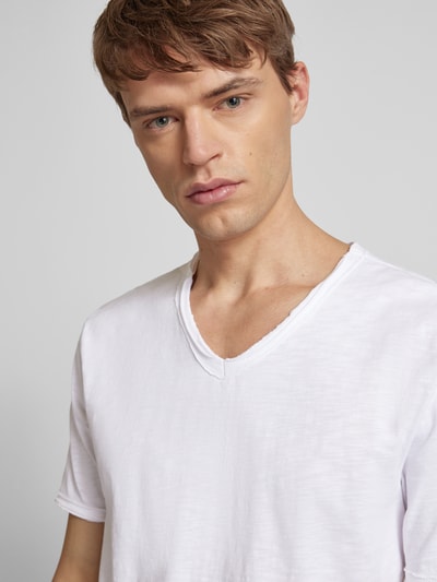 Only & Sons T-Shirt mit V-Ausschnitt Modell 'BENNE' Weiss 3