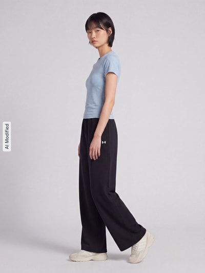 Under Armour Wide Leg Sweathose mit Logo-Print Black 1