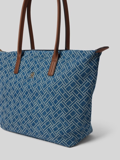 Produktfoto, Shopper aus reiner Baumwolle von Tommy Hilfiger in Denim-Optik mit Logo-Muster, Logo-Applikation und Tragehenkel.
