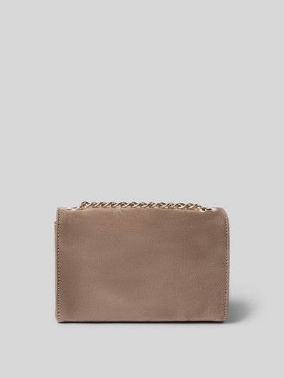 Produktfoto, beigefarbene Umhängetasche mit Logo-Detail Modell 'DIVINA' von Valentino Bags, glatte Textur, goldfarbene Kette, Damen Umhängetasche