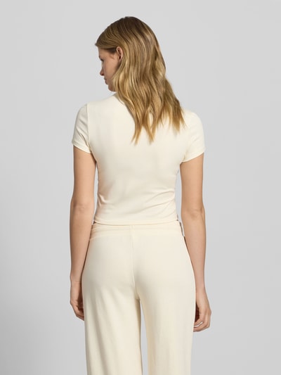 Review T-shirt z wyhaftowanym motywem Złamany biały 5