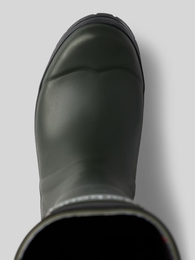 Produktfoto, Gummistiefel mit Label-Detail Modell 'Abbey Tall Welly' von Barbour in dunklem Grün, glatte Textur, Damen Stiefel / Boots von Barbour