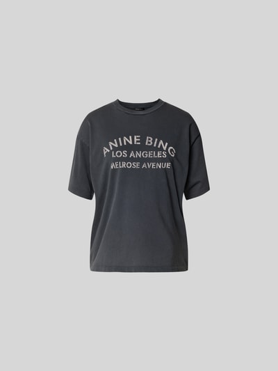 Produktfoto, Relaxed Fit T-Shirt mit Logo-Print von Anine Bing in Dunkelgrau aus reiner Baumwolle, Rundhalsausschnitt, kurzärmelig, Rückenlänge 59 cm bei Größe S