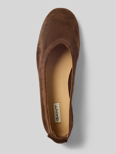 Produktfoto, Ballerinas aus echtem Leder Modell 'Chadii' von Gant in Braun, glatte Sohle, abgerundete Passform, Lederstruktur, Größe 40, Absatzhöhe: 1 cm, Schafthöhe: 7 cm, Schaftweite: 19 cm