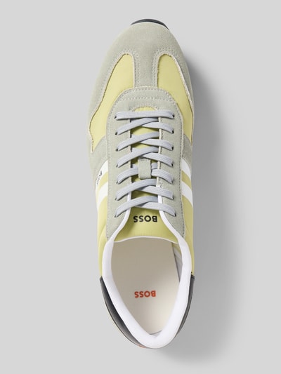 Produktfoto, Herren Low Top Sneaker in Mehrfarbig von BOSS Orange, Modell 'LEVON_RUNN_NYMI', Low-Top-Optik, Lederoptik-Details, abgerundete Schuhspitze, flache Absatzform, Label-Print, Kontraststreifen, Schnürung, strukturierte Sohle