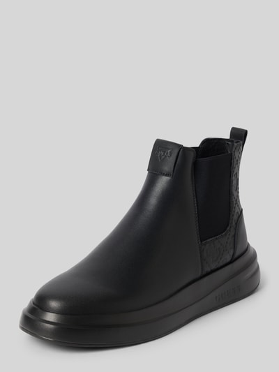 Productfoto, zwarte Chelsea Boots uit leer-mix model 'EMYL' van GUESS, afgeronde neus, vetersluiting, gestructureerde zool, hakhoogte 5 cm, schachthoogte 12 cm, schachtwijdte 10 cm