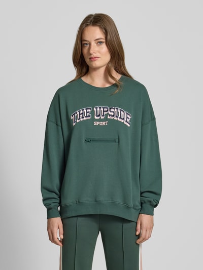 The Upside Relaxed Fit Sweatshirt mit Label-Stitching Dunkelgruen 4