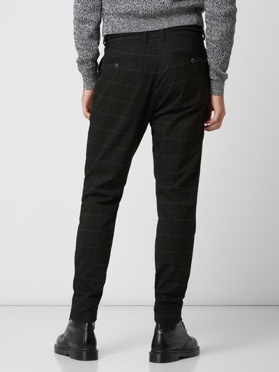 REVIEW Tailored Fit Chino mit Tunnelzug Schwarz 5