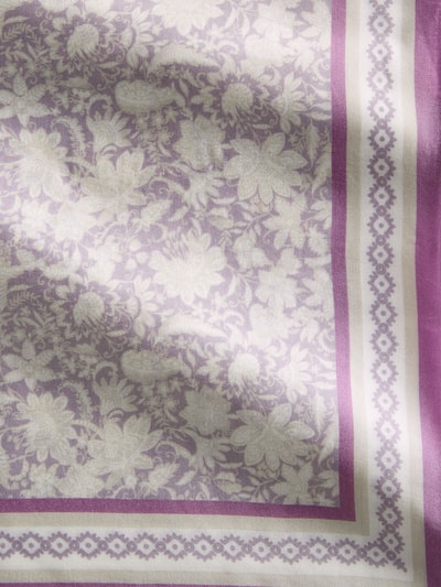 Produktfoto, Tuch aus Viskose-Mix von Marc O'Polo mit Optik:Allover-Muster, Materialverarbeitung: Satin, helle Blumen auf fliederfarbenem Grund
