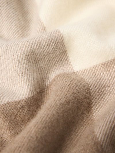 Produktfoto, Schal aus reiner Wolle Modell 'Zesy' von BOSS, Damen Schal von BOSS, wollweiße und beige Karos, feine und weiche Textur