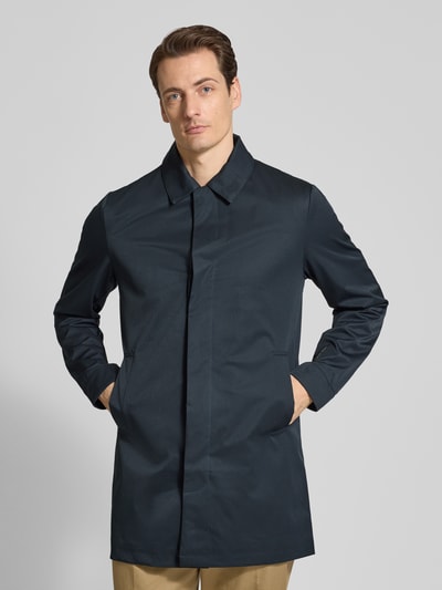 Casual Friday Płaszcz krótki z kołnierzem wykładanym i detalem z logo model 'EIDE' Granatowy 4