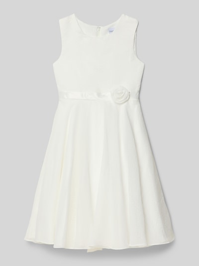 Produktfoto, Kleid mit floraler Applikation von Happy Girls aus Baumwoll-Mix in A-Linie, Rundhalsausschnitt, Rückseiten-Reißverschluss, weiß, 79 cm Rückenlänge bei Größe 134, tailliertes Design mit Stoffstruktur.