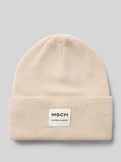 Produktfoto, Mütze aus Woll-Mix Modell 'Mojo' von MSCH Copenhagen in Beige mit breitem Umschlag und Label-Patch, Strick-Optik.